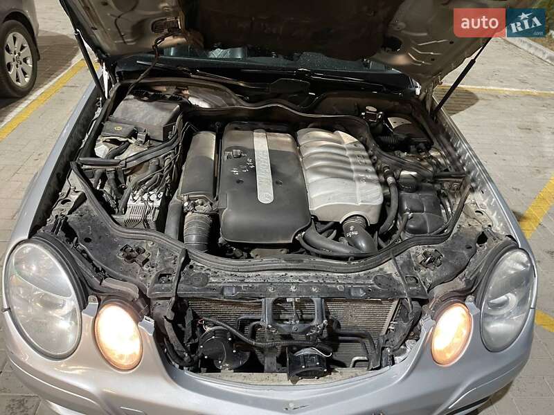 Седан Mercedes-Benz E-Class 2002 в Пустомитах
