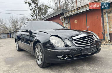 Седан Mercedes-Benz E-Class 2007 в Киеве