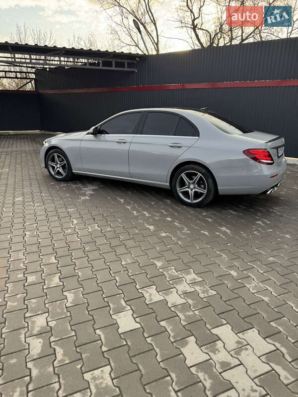 Седан Mercedes-Benz E-Class 2018 в Хмельницком