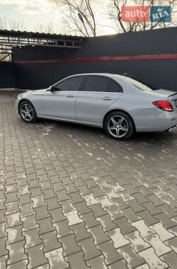 Седан Mercedes-Benz E-Class 2018 в 