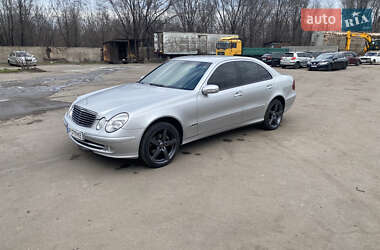 Седан Mercedes-Benz E-Class 2003 в Запорожье