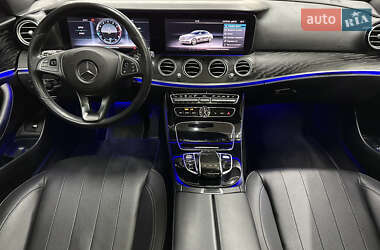 Седан Mercedes-Benz E-Class 2017 в 