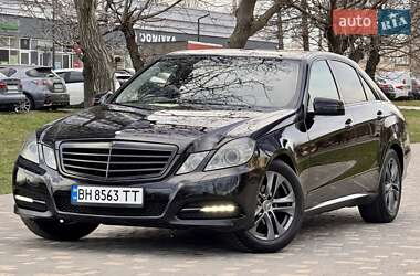 Седан Mercedes-Benz E-Class 2012 в 