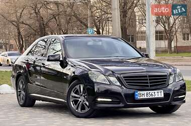 Седан Mercedes-Benz E-Class 2012 в 