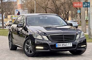 Седан Mercedes-Benz E-Class 2012 в 