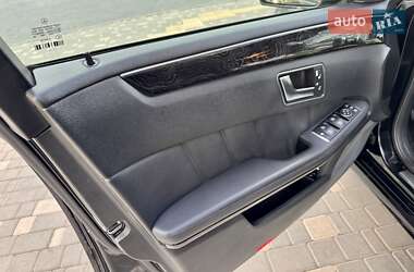 Седан Mercedes-Benz E-Class 2012 в 
