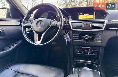 Седан Mercedes-Benz E-Class 2012 в 