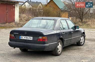 Седан Mercedes-Benz E-Class 1987 в 