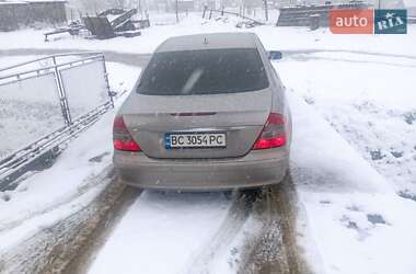 Седан Mercedes-Benz E-Class 2007 в 