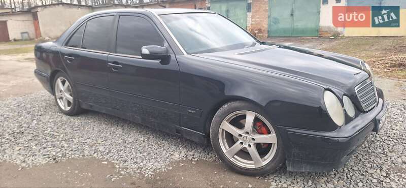 Седан Mercedes-Benz E-Class 2001 в 