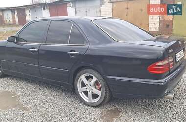 Седан Mercedes-Benz E-Class 2001 в 
