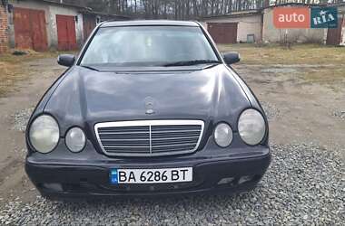Седан Mercedes-Benz E-Class 2001 в 
