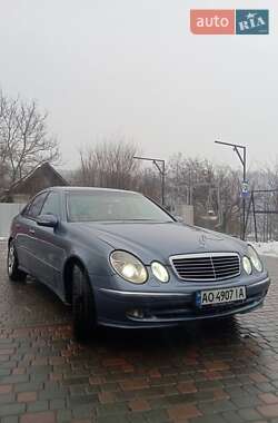 Седан Mercedes-Benz E-Class 2003 в 