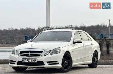 Седан Mercedes-Benz E-Class 2012 в Запоріжжі