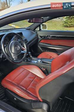Купе Mercedes-Benz E-Class 2011 в 