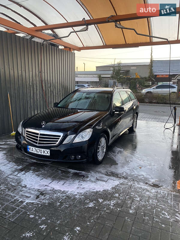 Mercedes-Benz E-Class 2010