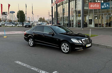 Седан Mercedes-Benz E-Class 2010 в 