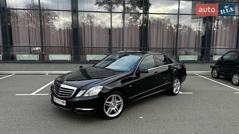 Седан Mercedes-Benz E-Class 2010 в 
