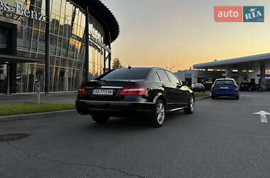 Седан Mercedes-Benz E-Class 2010 в 