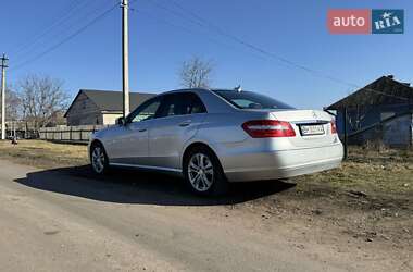 Седан Mercedes-Benz E-Class 2011 в Подільську