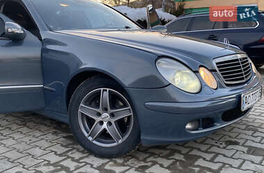 Седан Mercedes-Benz E-Class 2003 в Турке