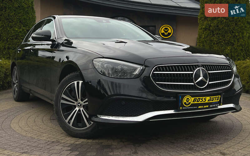 Седан Mercedes-Benz E-Class 2022 в 