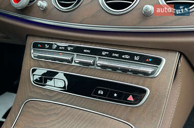 Седан Mercedes-Benz E-Class 2022 в 
