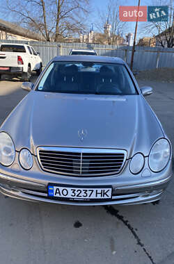 Седан Mercedes-Benz E-Class 2004 в Ужгороде