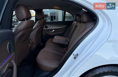 Седан Mercedes-Benz E-Class 2021 в 