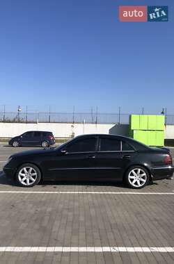 Седан Mercedes-Benz E-Class 2003 в  фото 4 Седан Mercedes-Benz E-Class 2003 в