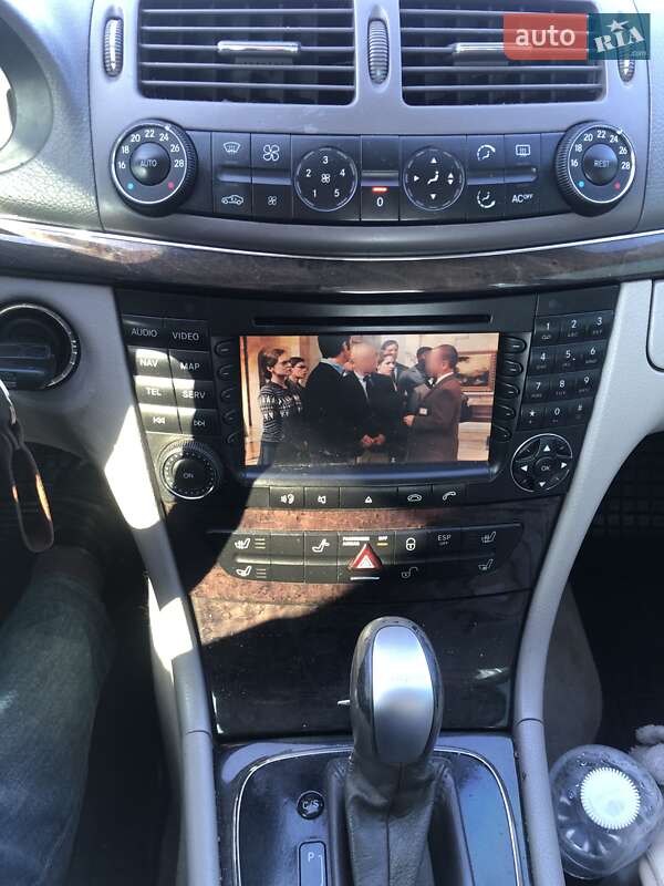 Седан Mercedes-Benz E-Class 2003 в Белой Церкви