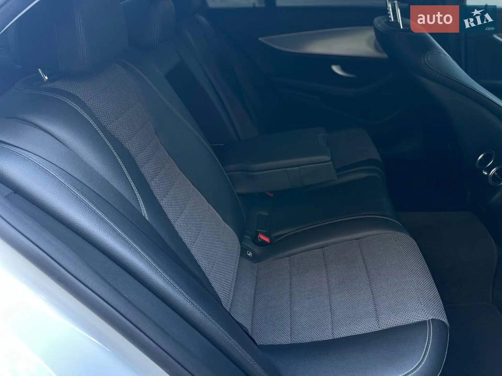 2016 Mercedes-Benz E-klasse - мініатюра 12