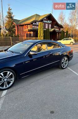 Купе Mercedes-Benz E-Class 2016 в 