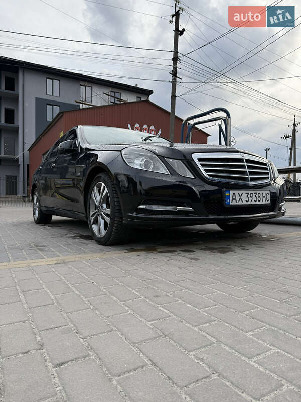 Mercedes-Benz E-Class 2012