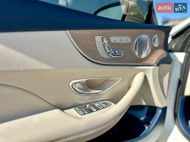 Кабриолет Mercedes-Benz E-Class 2017 в Киеве фото 10 Кабриолет Mercedes-Benz E-Class 2017 в Киеве