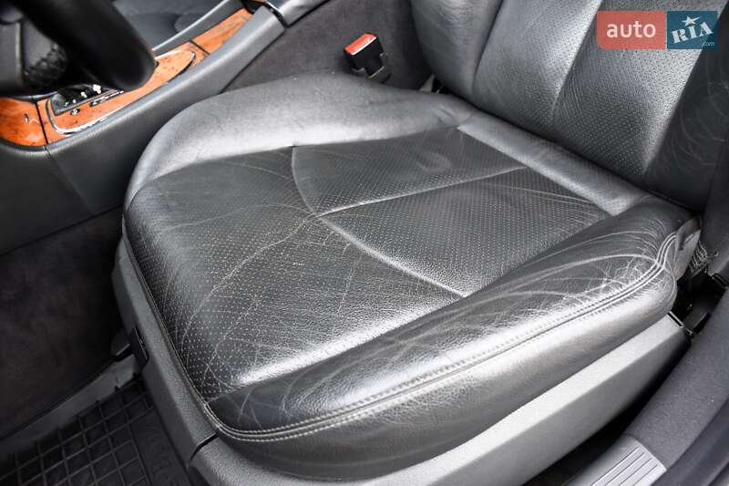 Седан Mercedes-Benz E-Class 2004 в Дрогобыче