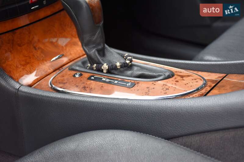 Седан Mercedes-Benz E-Class 2004 в Дрогобыче