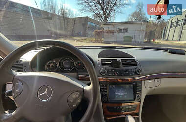 Седан Mercedes-Benz E-Class 2002 в 