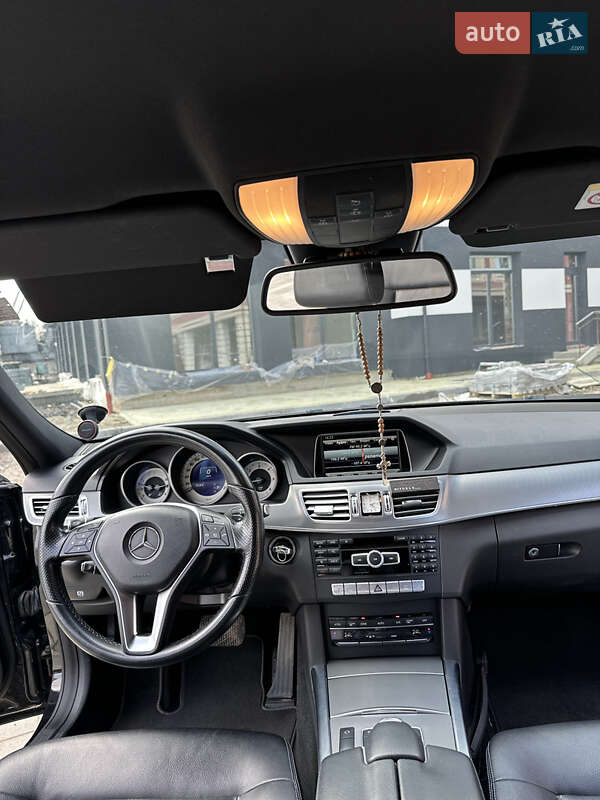 Седан Mercedes-Benz E-Class 2013 в Долине