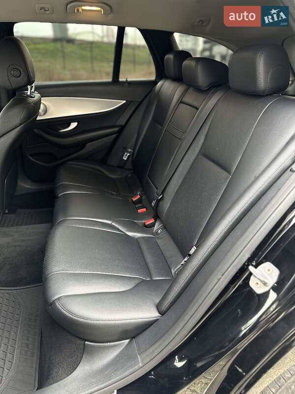 Универсал Mercedes-Benz E-Class 2017 в Киеве