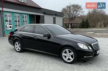 Седан Mercedes-Benz E-Class 2012 в 