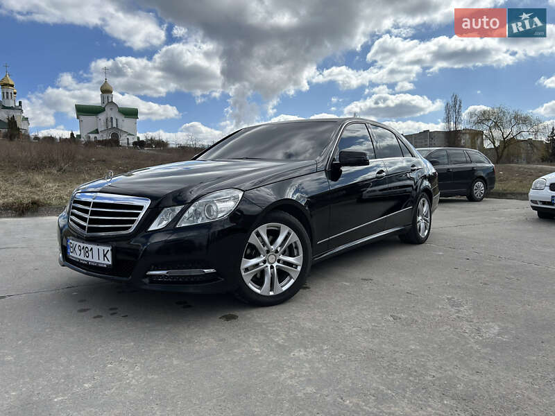 Mercedes-Benz E-Class 2012 Mercedes-Benz E-Class 2012