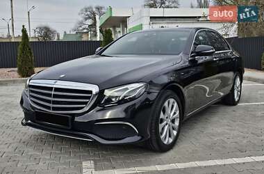 Седан Mercedes-Benz E-Class 2016 в 