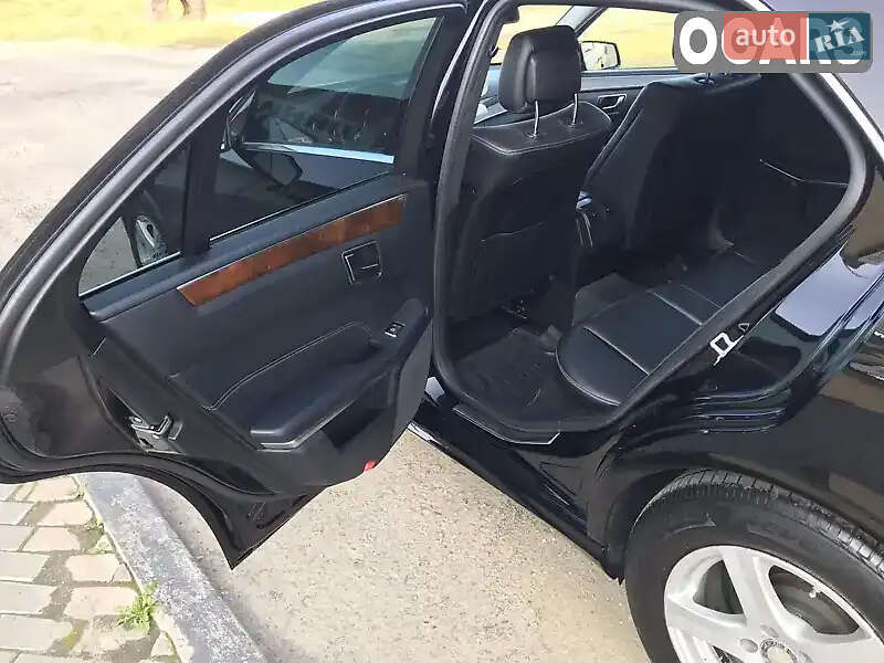 Седан Mercedes-Benz E-Class 2015 в Дрогобичі