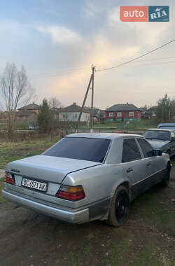 Седан Mercedes-Benz E-Class 1989 в 