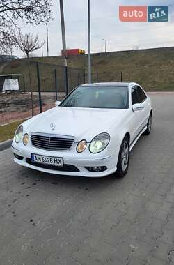 Седан Mercedes-Benz E-Class 2002 в 
