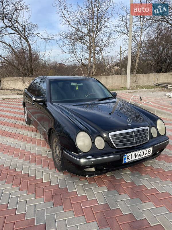 Седан Mercedes-Benz E-Class 2000 в Білій Церкві
