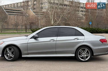 Седан Mercedes-Benz E-Class 2014 в 