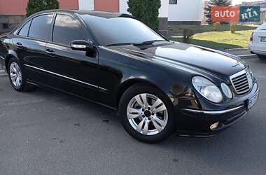 Седан Mercedes-Benz E-Class 2004 в 
