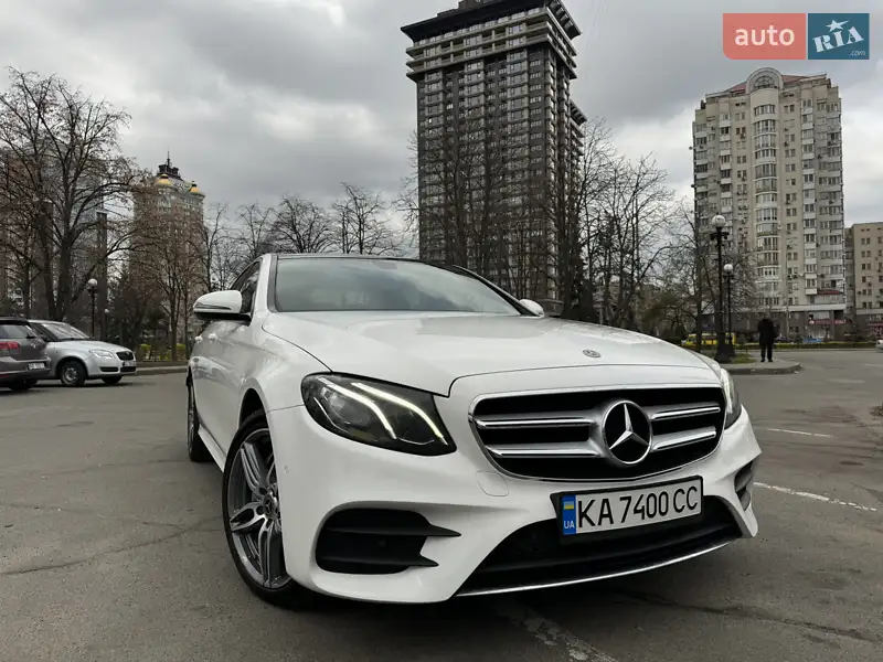 Седан Mercedes-Benz E-Class 2017 в 
